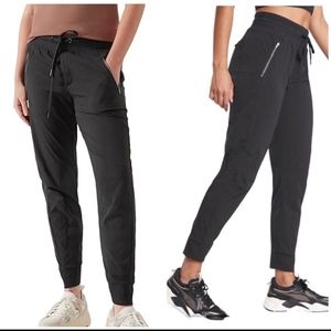 Athleta Trekkie North Joggers black